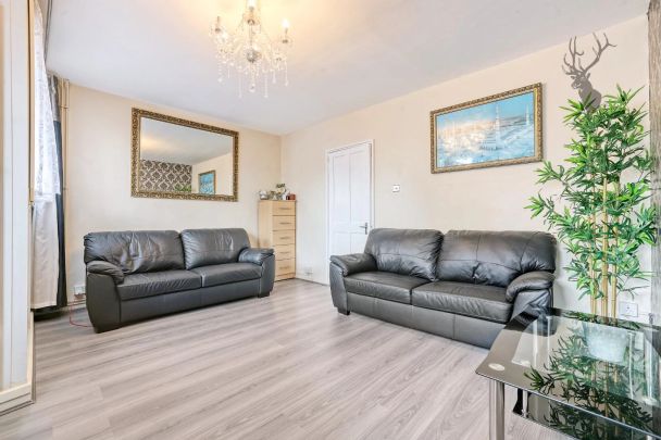 3 Bedroom Flat - Duplex - Photo 1