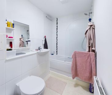 2 bedroom apartment to rent - Photo 6