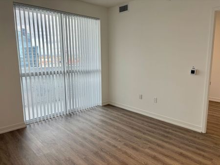 For Lease - 8 Interchange Way Unit# 702, Vaughan, Ontario - Photo 4