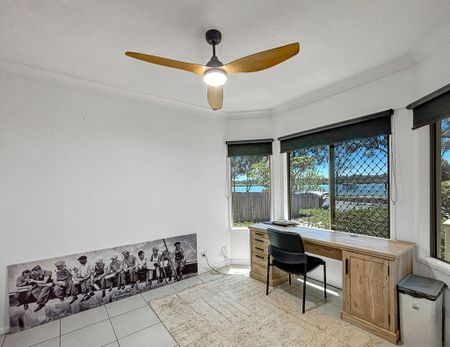 Waterfront Living on the Maroochy River! - Photo 4