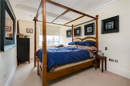 3 bedroom flat to rent - Photo 3