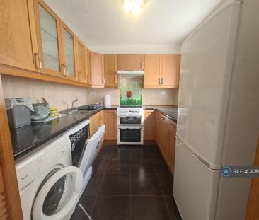 1 bedroom flat to rent - Photo 4