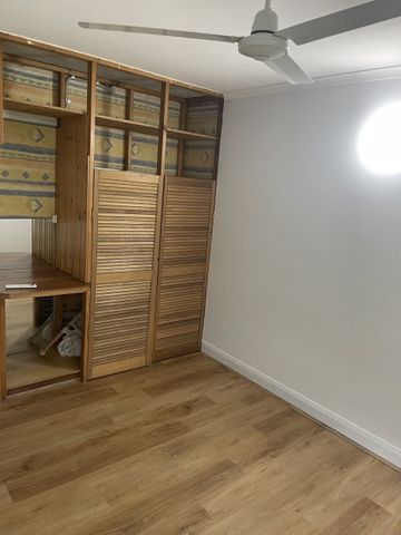 DELIGHTFUL FAMILY HOME - Photo 4