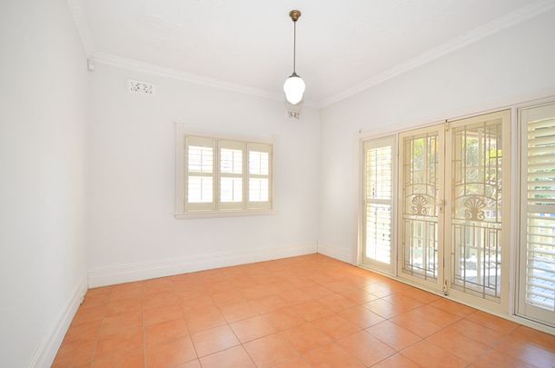 Beautiful Family Home!! - Photo 1