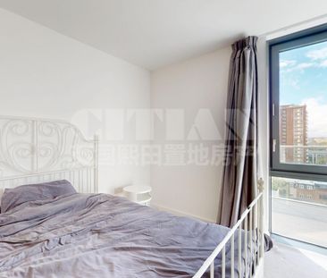 Carriage House, 10 City North Place, London, N4 3FT - Photo 1