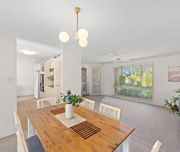 4 Ridgevale Drive, Helensvale QLD 4212 - House For Rent | Domain - Photo 6