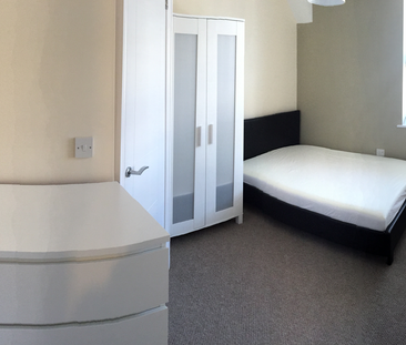 Spencer Street Unit 3 - Photo 5