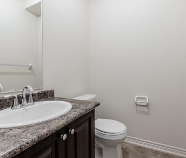 For Lease - 11 Roy Grove Way, Markham, Ontario - Photo 5