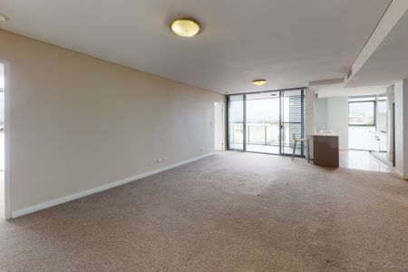 704/335 Wharf Road, Newcastle NSW 2300 - Photo 2