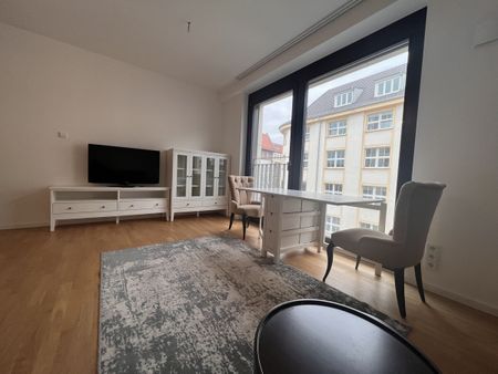 BESICHTIGUNG 19. & 20.02 um 12 Uhr: Mitte: NEUBAU 2-Zi, 48m², W-Bad, bodentiefe Fenster, PER SOFORT - Photo 2