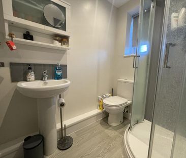 1 bedroom ground floor flat to rent - Photo 4