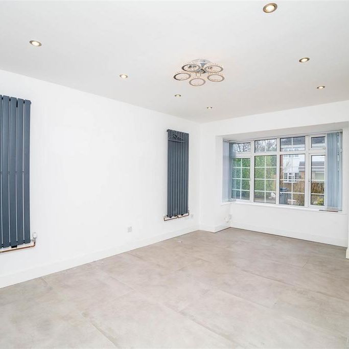4 bedroom detached house to rent - Photo 1