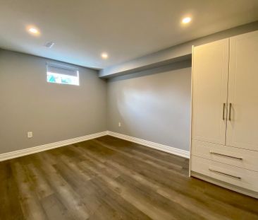 For Lease - 1209 Verhoeven Court, Mississauga, Ontario - Photo 1