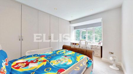 4 bedroom semi-detached house to rent - Photo 5