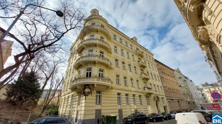 Top 2-Zimmer Stilaltbau mit Balkon + Garagenstellplatz im SERVITENVIERTEL - Photo 2