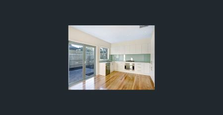 Low Maintenance Gem in Prized Position - Photo 2