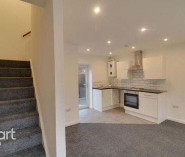 2 bedroom terraced house to rent - Photo 5