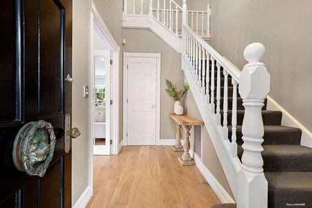 Grammar Zone - Photo 5