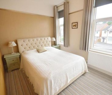 4 bedroom semi-detached house to rent - Photo 4