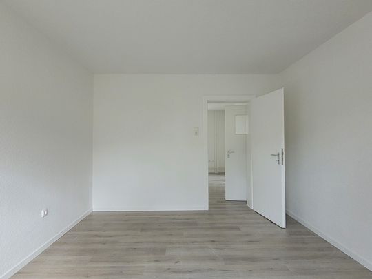 Renovierte 3-Zimmer-Erdgeschosswohnung! - Photo 1