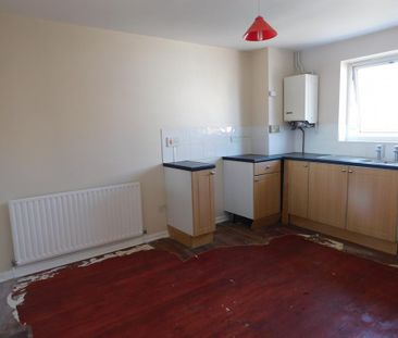 2 bedroom maisonette to rent - Photo 5