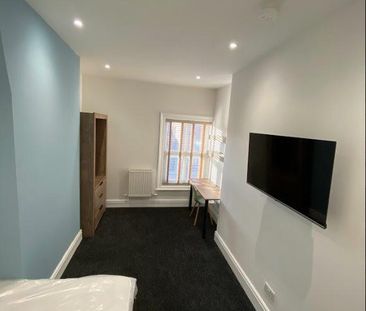 4 bedroom house to rent - Photo 5
