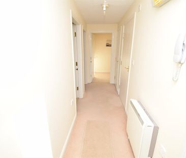 Spruce Court, Wakefield - Photo 3