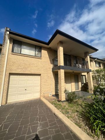 Massive House Size Townhouse - Photo 4