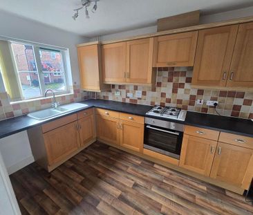 3 bedroom end of terrace house to rent - Photo 5