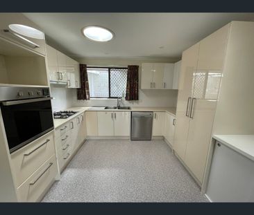 2/2 Bennett St, Boronia, Vic 3155 - Photo 3