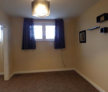1 bedroom detached house to rent - Photo 2