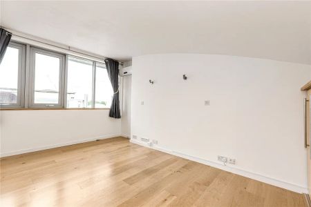 2 bedroom flat in 30 Mortlake High Street - Photo 4