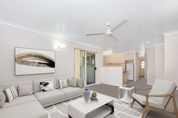 Central convenience in popular Kirwan - Photo 1