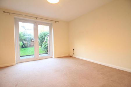 2 bedroom semi-detached house to rent - Photo 4