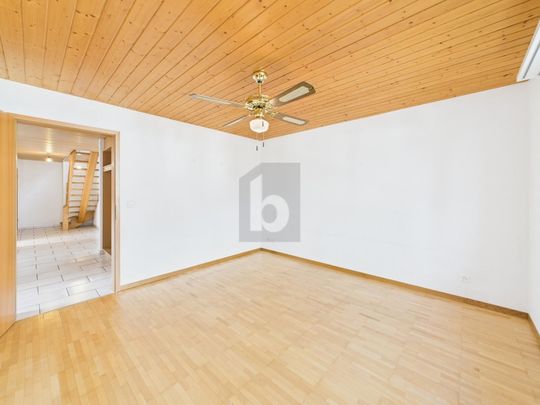 QUIET LOCATION WITH SUNNY BALCONY - Foto 1