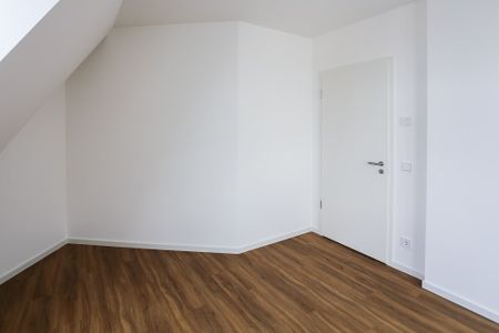 Dachgeschosswohnung mit großzügiger Terrasse - 3 Zimmer auf über 90 m² Wohnfläche - Photo 3