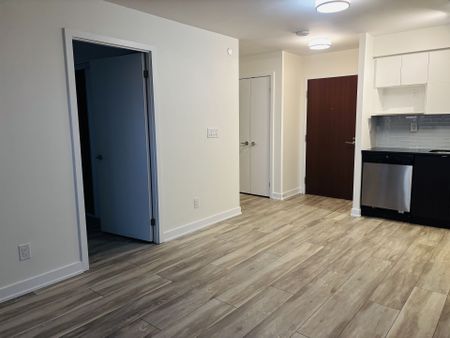 For Lease - 160 Flemington Road Unit# 802, Toronto, Ontario - Photo 3