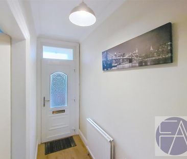 2 bedroom semi-detached house to rent - Photo 6