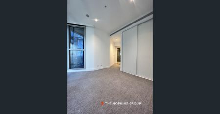 Stunning BRAND NEW one bedroom apartment in sought-after location! - Photo 3