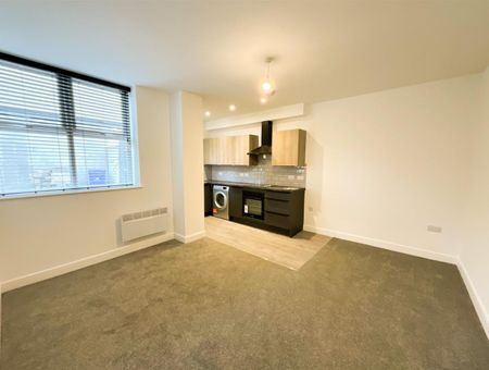 The Old Court House - Photo 2