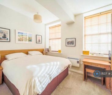 2 bedroom flat to rent - Photo 3