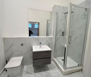 1 bedroom in a flat share to rent - Photo 6