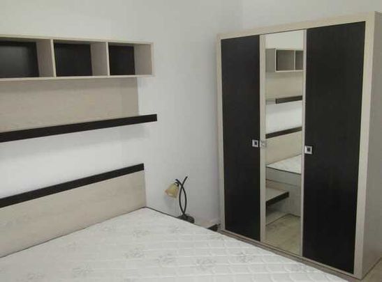 Apartament 2 camere, 54 mp, garaj, totul nou, zona Complex Sportiv - Photo 1