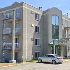 1 room apartment of 92m² in Repentigny - Photo 2
