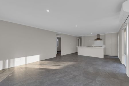 Four Bedroom Home in Waroona - Photo 2