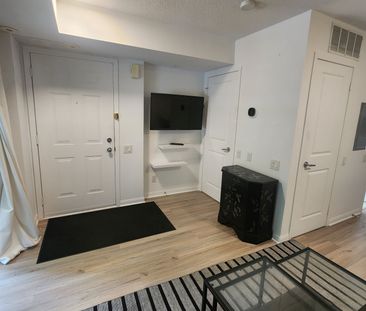 For Lease - 93 The Queensway N/A Unit# TH20, Toronto, Ontario - Photo 2