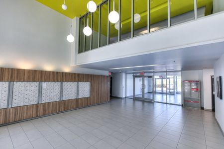 SAINT-LAURENT: Condo 1 chambre offert en location semi-meublé! - Photo 4