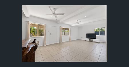 Charming Highset Home in a Super Convenient Location! - Photo 2