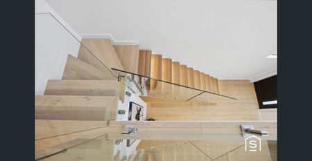 Brand New 7 min walk to Eastwood Train Station - Photo 2