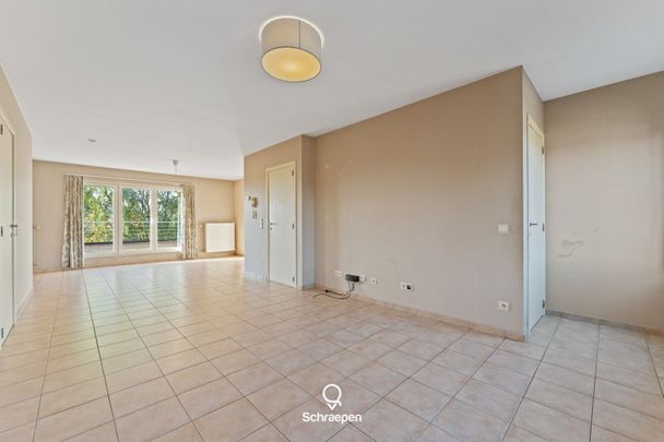 Energiezuinig appartement met 2 slpks en ruim terras te Hasselt! - Photo 1